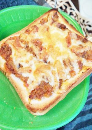 ミートチーズパン-レシピのメイン写真