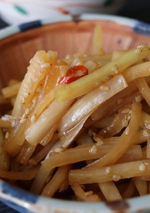 コリッシャキッ♪ 大根の皮のきんぴら-レシピのメイン写真