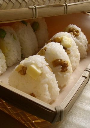 うまうま♥くるみとチーズのおにぎり♥-レシピのメイン写真