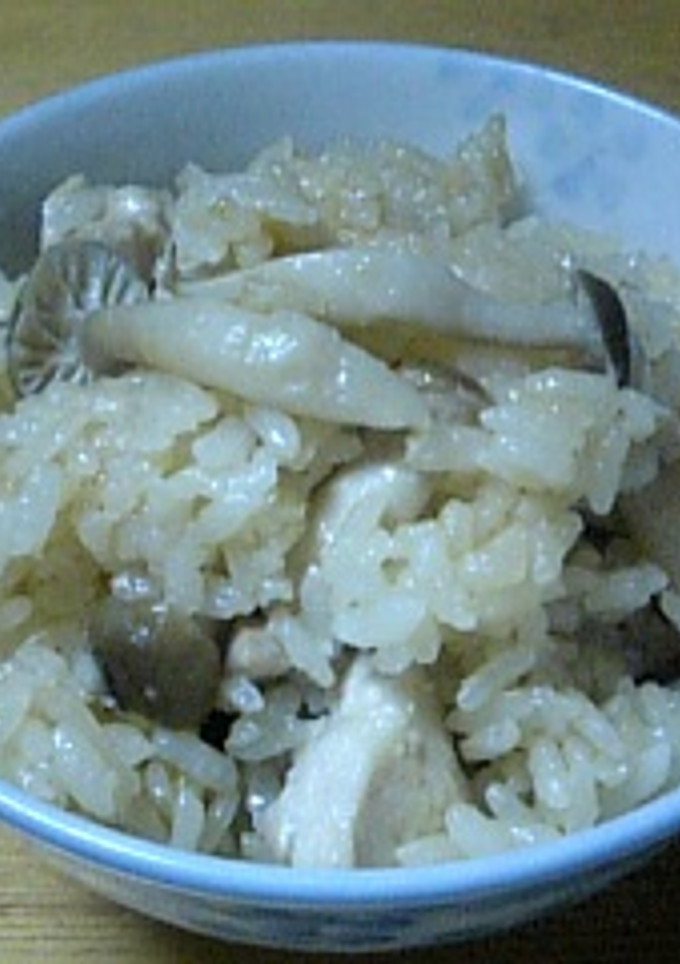 鶏肉ときのこの炊き込みご飯-レシピのメイン写真
