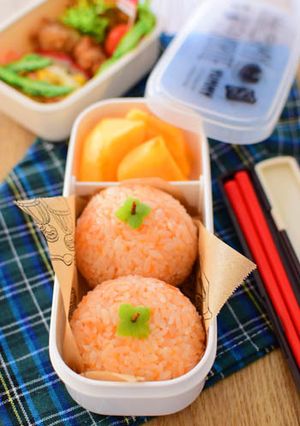 【キャラ弁】柿おにぎり弁当-レシピのメイン写真