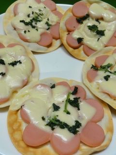 *余ったギョーザの皮で簡単ピザ*-レシピのメイン写真
