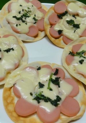 *余ったギョーザの皮で簡単ピザ*-レシピのメイン写真