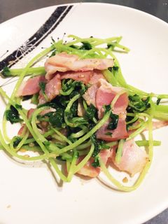 豆苗とベーコンのナムル風炒め-レシピのメイン写真