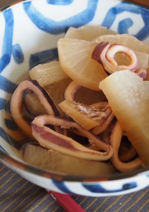 おにぎりにぴったり大根とイカの煮物-レシピのメイン写真