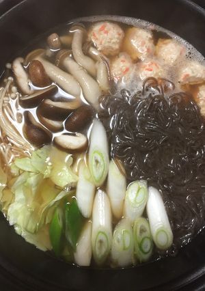 鶏団子ときのこの鍋〆は酸辣湯-レシピのメイン写真