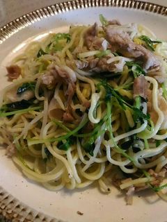 週末ランチに!もやしと豆苗の塩焼きそば♪-レシピのメイン写真