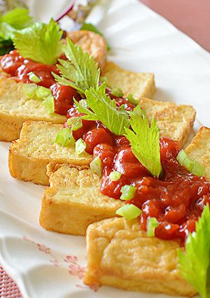 サルサソースをこんがり厚揚げにオン♪-レシピのメイン写真