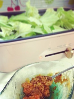 あつあつキャベツと食べるラー油の味噌だれ-レシピのメイン写真