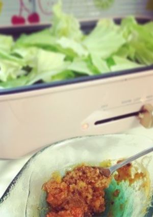 あつあつキャベツと食べるラー油の味噌だれ-レシピのメイン写真