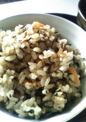 沖縄ヨメのジューシー（沖縄炊き込みご飯）-レシピのメイン写真