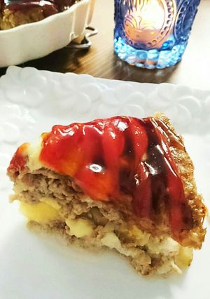 じゃがいも＆ﾁ-ｽﾞin ﾊﾝﾊﾞ-ｸﾞ-レシピのメイン写真