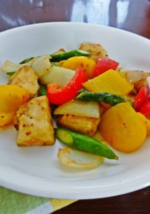 カラフルな高野豆腐の味噌マスタード炒め-レシピのメイン写真