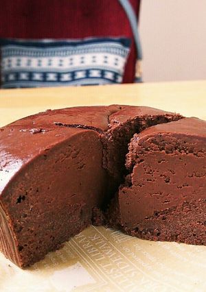 艶々のチョコレートケーキ✨-レシピのメイン写真