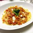 トマトチーズのミートパスタ