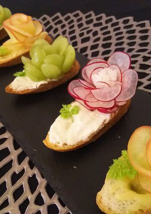 ３種類のお花のブルスケッタ-レシピのメイン写真