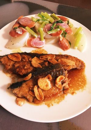 ぶりのステーキ ガーリックチップをのせて-レシピのメイン写真