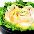 簡単ヘルシー!フリル野菜のハーブ鍋