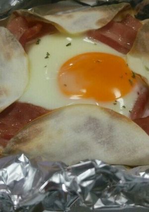 餃子の皮を使った☆ベーコンエッグ♪-レシピのメイン写真