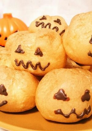 簡単！ハロウィンなシュークリーム-レシピのメイン写真