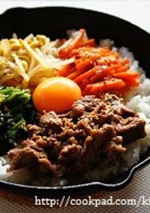 焼き肉のタレだけ!スキレットでビビンバ風-レシピのメイン写真