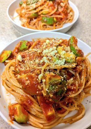 【簡単】アボカドとトマトのパスタ-レシピのメイン写真