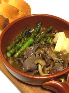 砂肝とアスパラとチーズのアヒージョ♡-レシピのメイン写真