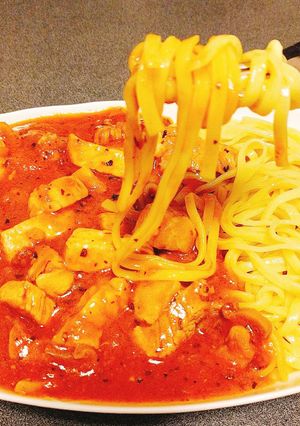 ゴロゴロポークのミートソースラーメン-レシピのメイン写真