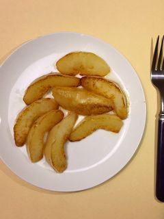 ココナッツオイル☆焼き梨☆梨☆ローラ-レシピのメイン写真