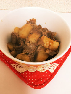 簡単★じゃがいも(or里芋)と牛肉炒め煮-レシピのメイン写真