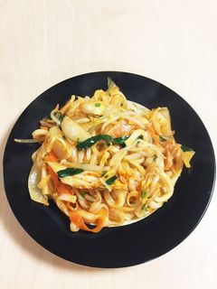 ビバ適当!肉のない日のコク旨焼きうどん-レシピのメイン写真