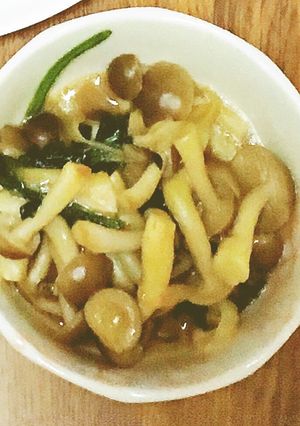 しめじとほうれん草のバター醤油炒め-レシピのメイン写真