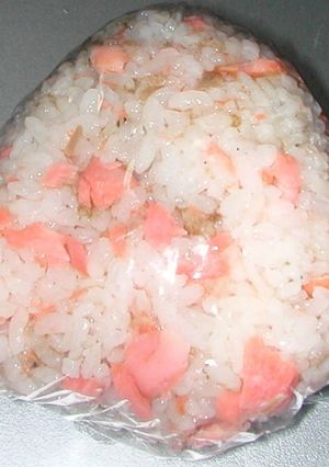 焼き鮭＆とろろ昆布のおにぎり-レシピのメイン写真