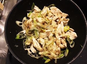 ささみ（胸肉）とネギのゴマ油炒め-レシピのメイン写真