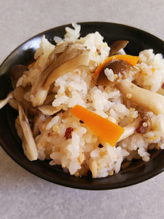 プチっと簡単きのこご飯-レシピのメイン写真
