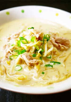 食べるスープ♪もやしと豚こまの豆乳スープ-レシピのメイン写真