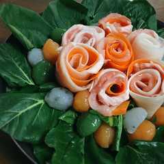 รูปของ 豚肉と野菜のブーケ鍋☆フラワー鍋☆蒸し鍋