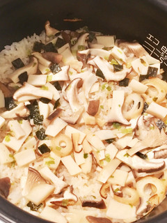 松茸のお吸いもので松茸風ご飯-レシピのメイン写真