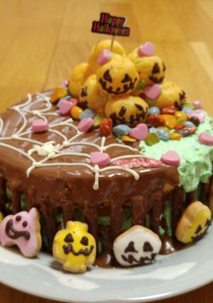 プチシューでハロウィンケーキ-レシピのメイン写真