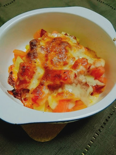 簡単!トマトとポテトのチーズ焼き-レシピのメイン写真