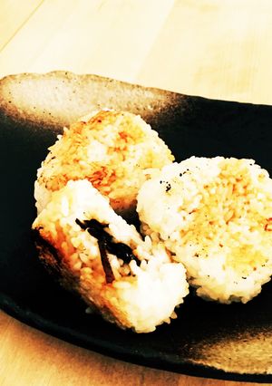 バター醤油で昆布焼きおにぎり-レシピのメイン写真