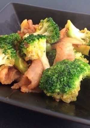 鶏皮とブロッコリーのオイスター炒め-レシピのメイン写真