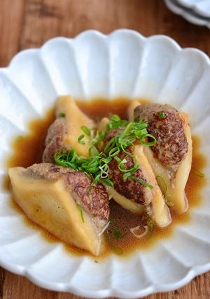 はんぺん挟みバーグの和風煮込み【作りおき-レシピのメイン写真