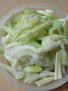 デパ地下風セロリの漬け物-レシピのメイン写真