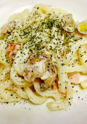 コンビニ食材で魚介クリームパスタ風うどん-レシピのメイン写真