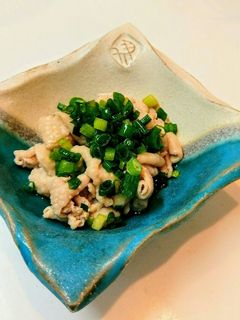 残った鶏皮で!鶏皮の湯引き・ポン酢かけ♪-レシピのメイン写真