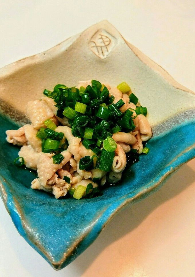 残った鶏皮で！鶏皮の湯引き・ポン酢かけ♪-レシピのメイン写真