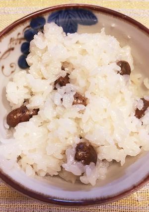 切り餅で簡単♪おこわ風むかごご飯-レシピのメイン写真