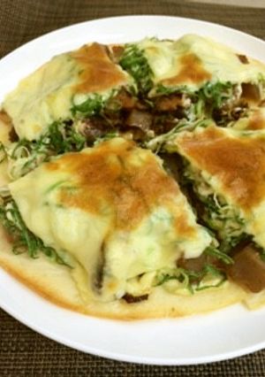 豚バラ＆こんにゃく入りねぎ焼風ピザ-レシピのメイン写真
