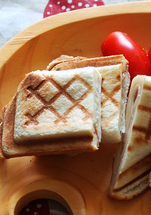2つ折りで作るホットサンド（縦折り）-レシピのメイン写真